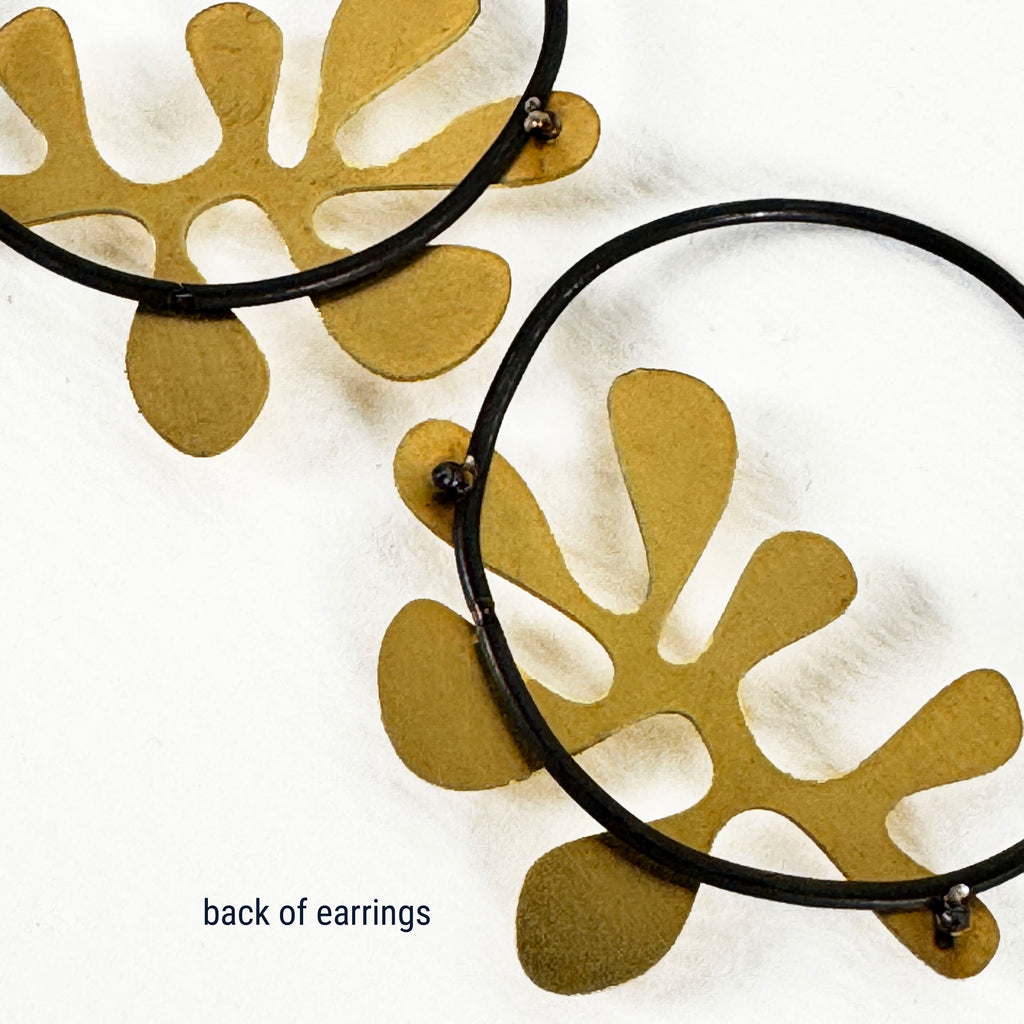 Brass Flora – Black Annealed Wire & Brass Earrings