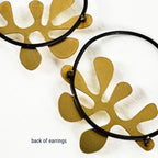 Brass Flora – Black Annealed Wire & Brass Earrings